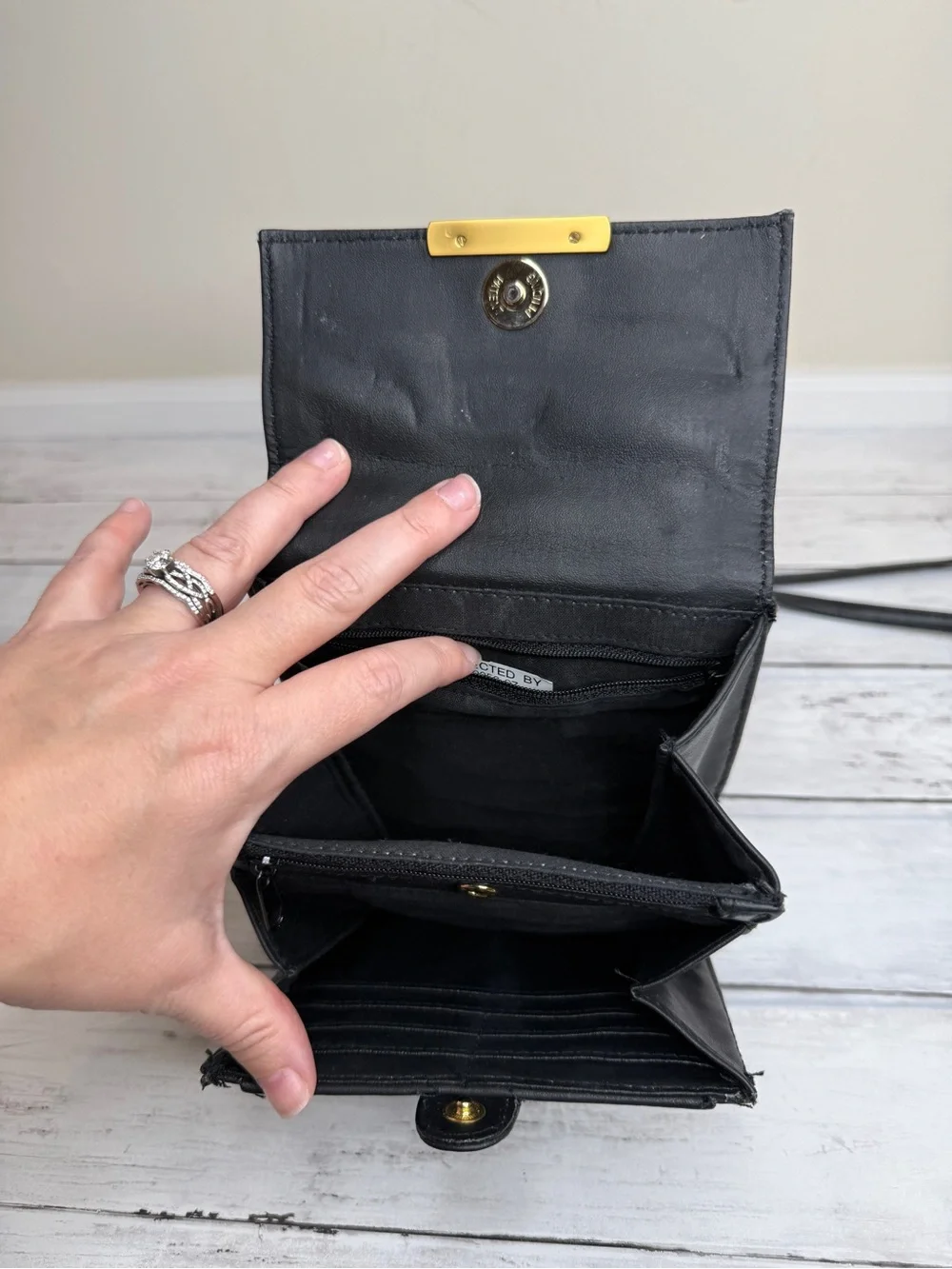 Rosetti sleek crossbody